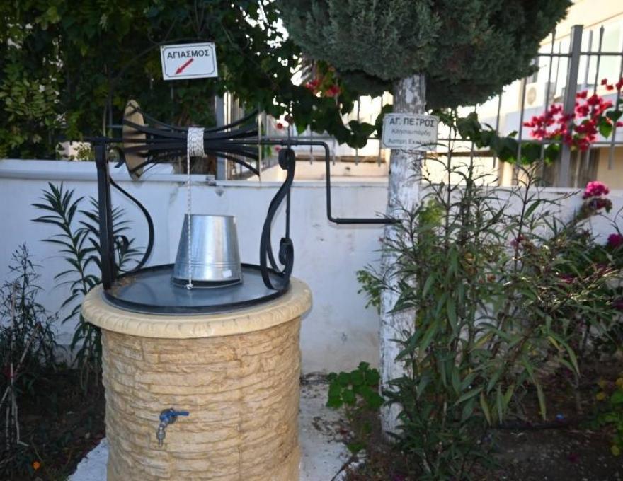 Αγίων Αποστόλων Πέτρου και Παύλου2