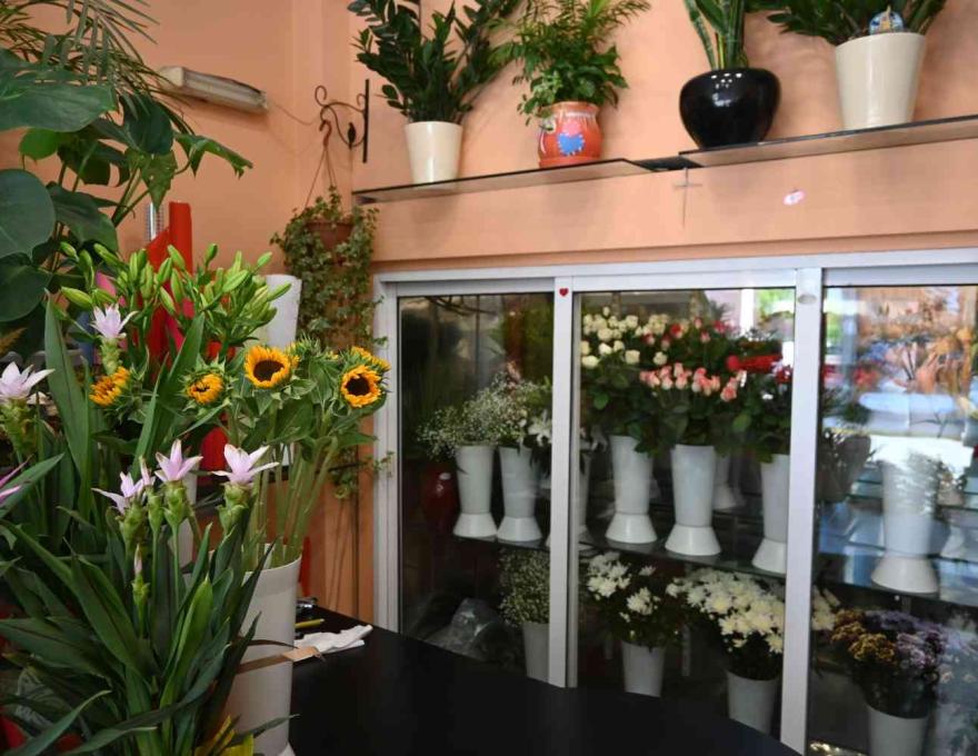 Ανθοδετικός Οίκος Μακράκης2