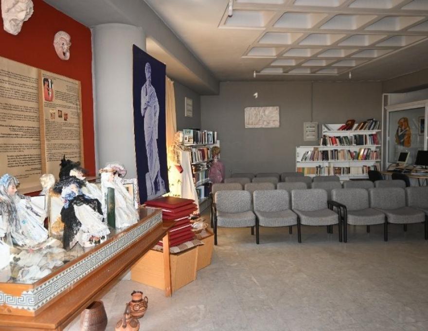 Βιβλιοθήκη Τμήματος Αρχαιολογίας και Ιστορικής Έρευνας3