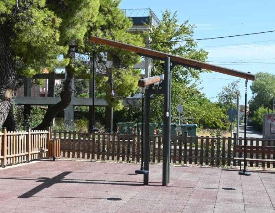 Παιδική χαρά Βαρυμπόμπη4