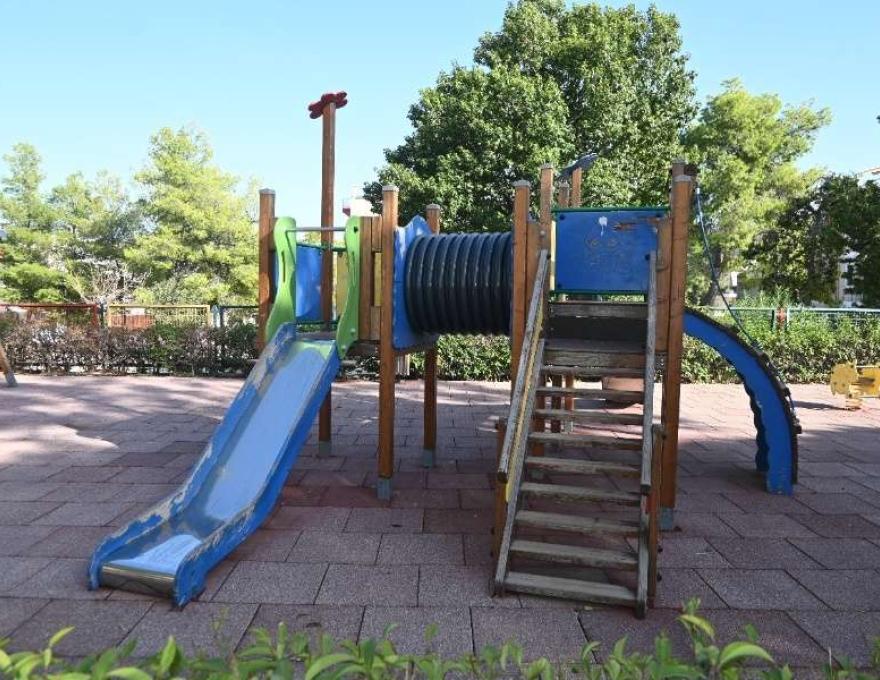Παιδική χαρά Οδού Ποσειδώνος1