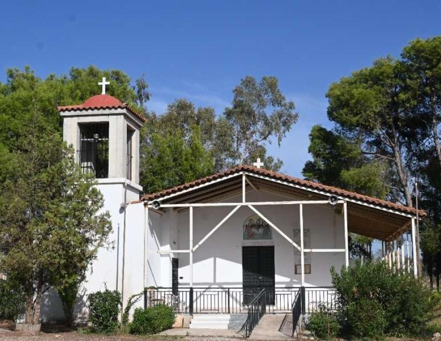 Παρεκκλήσι Αγίας Τριάδας Βαρυμπόμπης0