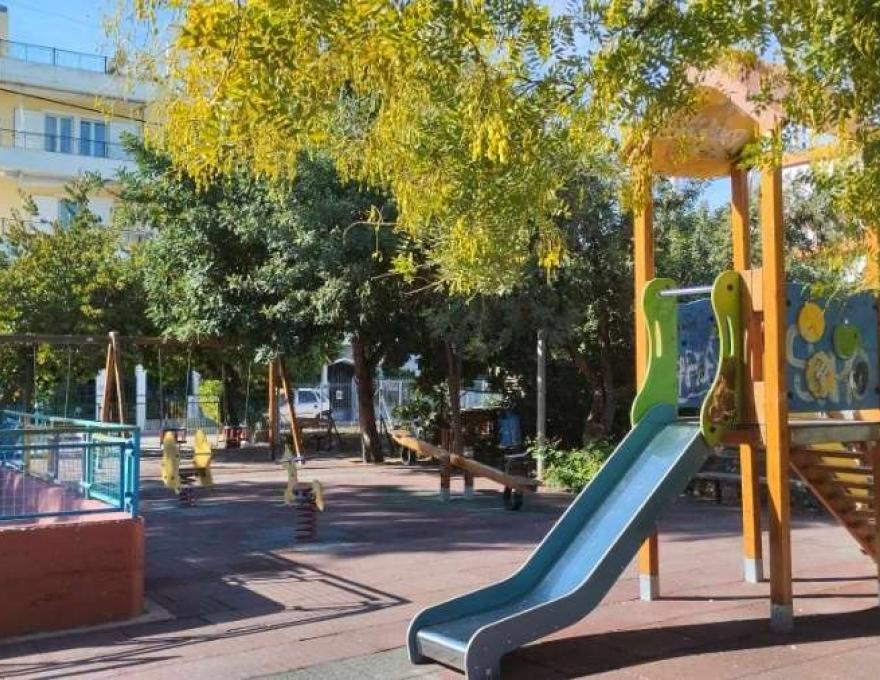 Πλατεία Ανανέωσης1