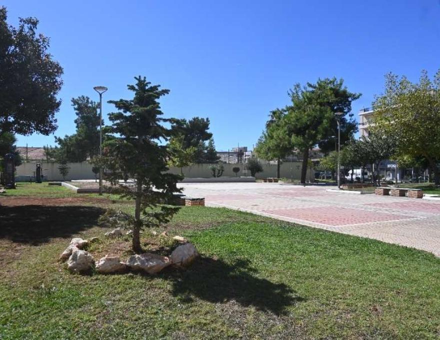 Πλατεία Στρατοπέδου0