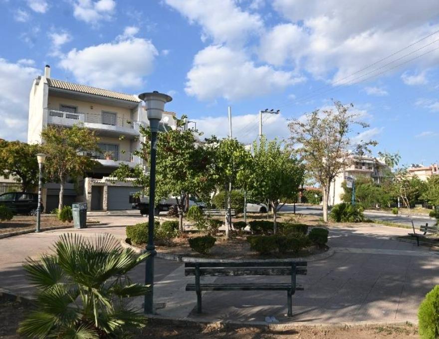 Πλατεία Χαραυγής0