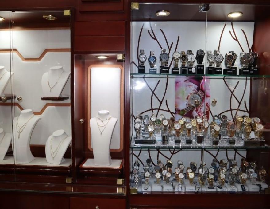 Τυρκουάζ Καράμπελας0