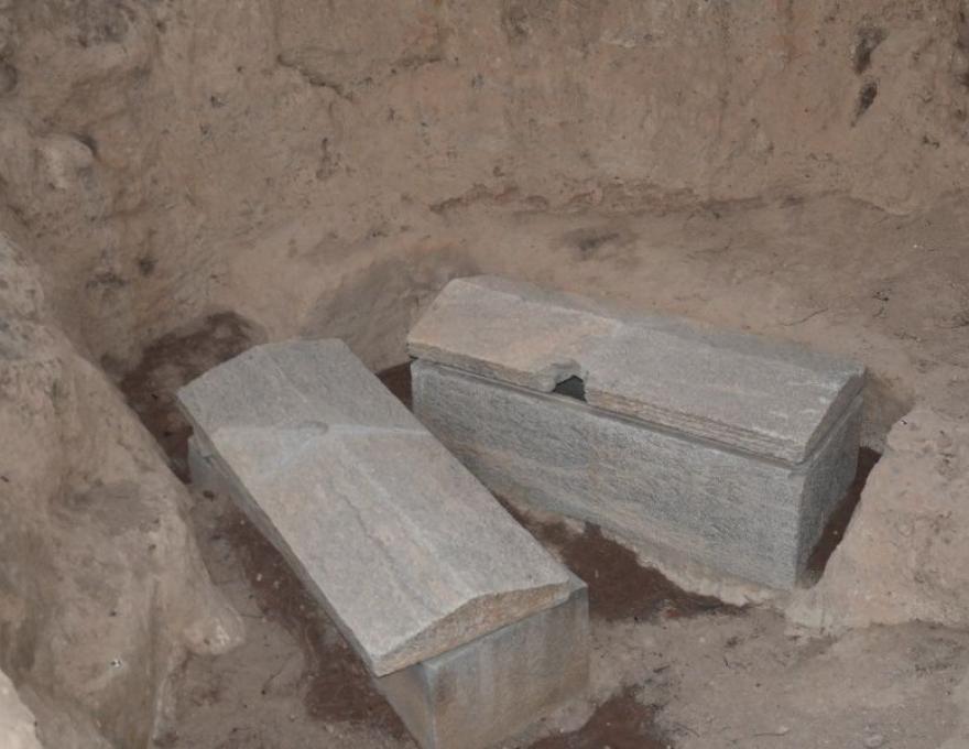 Τύμβος του Σοφοκλή4