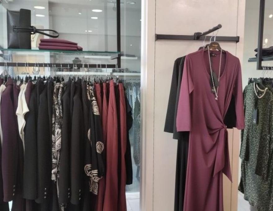 AntitheSi Women Clothing3