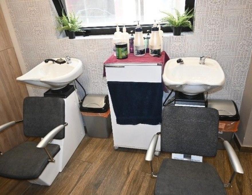 Demi Hair & Beauty Salon1