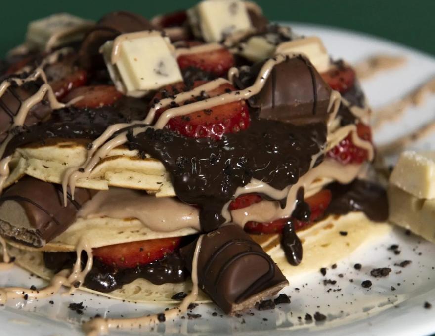 Mikis Coffee & Crepes1