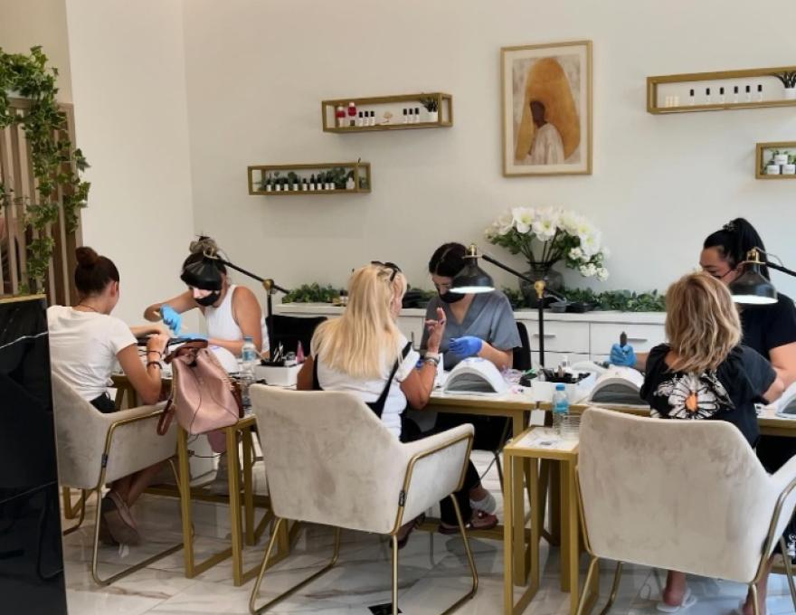 Unique Beauty Lounge Acharnes3