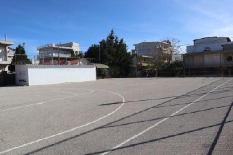 Ανοιχτό γήπεδο μπάσκετ Αυλίζας