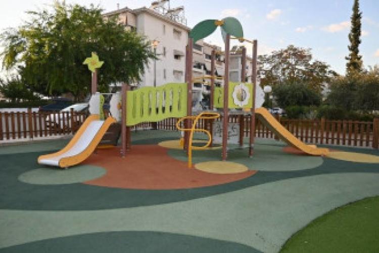 Παιδική χαρά Αγίας Άννας