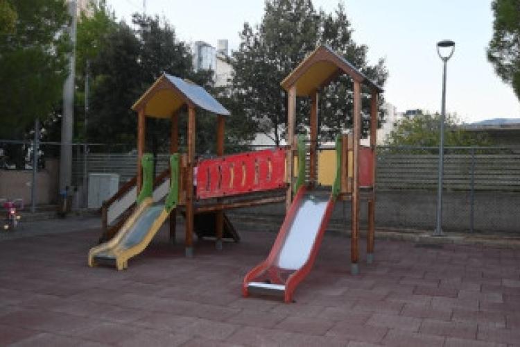 Παιδική χαρά Β.Ουγκώ & Δ. Δαμάσκου